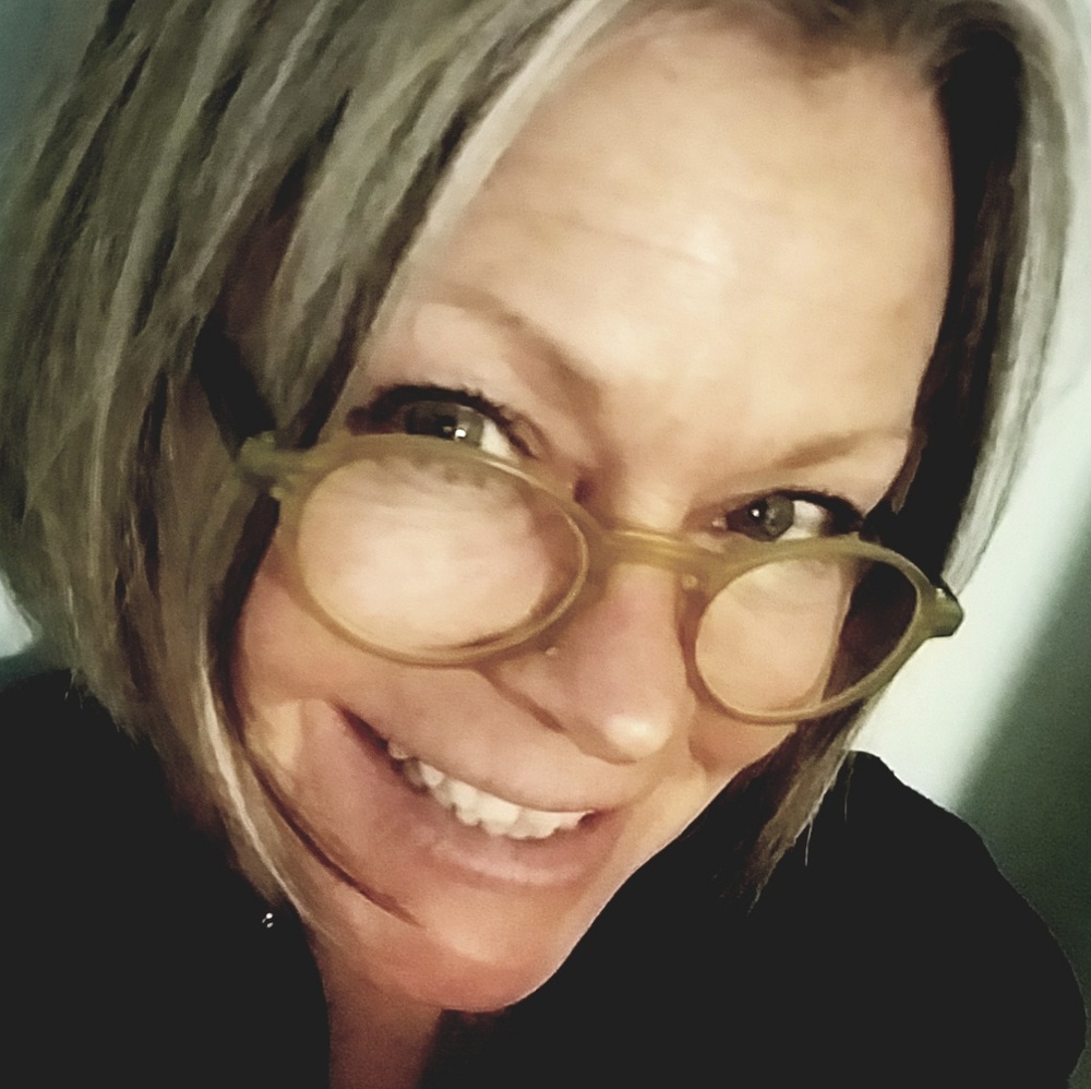 Meet your Posher, Candie